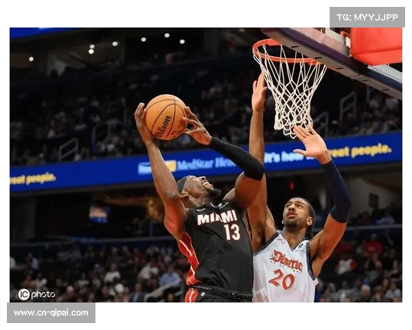 阿德巴约得分升队史第三，热火末攻战术执行混乱